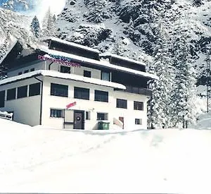 Regina Delle Dolomiti Hotel apartamentowy Rocca Pietore